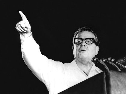Con la firma de un “estatuto de garantías democráticas”, Allende garantizó la presidencia y abrío su “vía chilena al socialismo”. (Reuters)