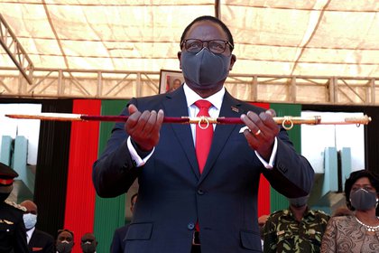 El presidente de Malaui Lazarus Chakwera el día de su asunción en Lilongwe (REUTERS/Eldson Chagara/archivo)