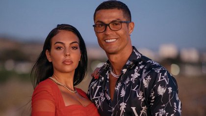 El futbolista portugués y su novia Georgina Rodríguez celebraron su amor con una fiesta para su círculo íntimo