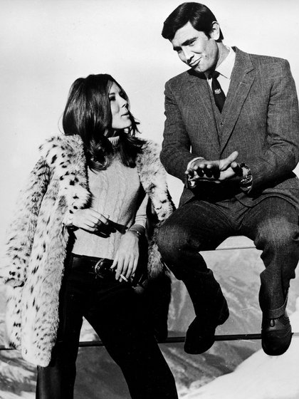 1969. George Lazenby y Diana Rigg. Ambos protagonizaron "On Her Majesty's Secret Service"