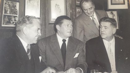 Dempsey, Tunney y Firpo en uno de sus encuentros años más tarde