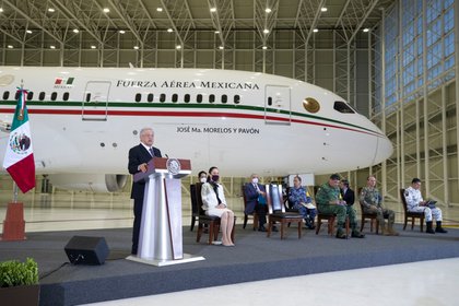 El presidente mexicano Andrés Manuel López Obrador está buscando deshacerse del moderno y costoso avión presidencial, un Boeing 787 Dreamliner (Foto: Cortesía Presidencia)