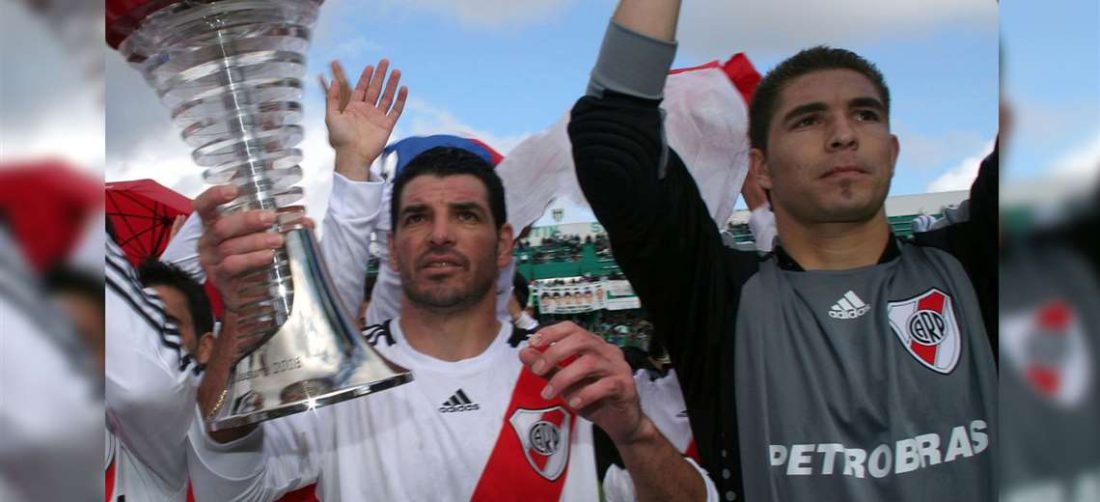  El primer título que Carrizo ganó fue con River Plate en 2008