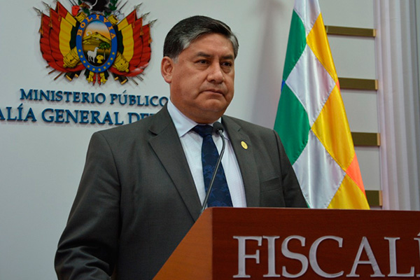 Juan-Lanchipa---Fiscal-General-del-Estado