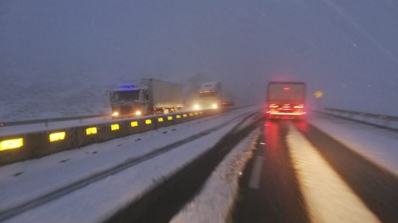 Suspenden viajes entre Oruro y Cochabamba por la nevada