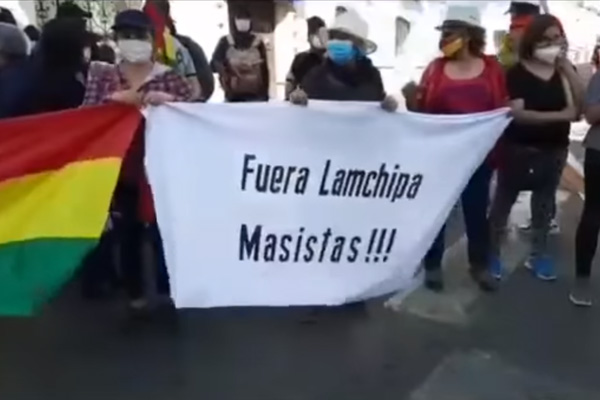 Jovenes de la Resistencia Cochala en Sucre
