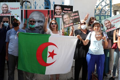 Túnez estrena gobierno bajo la creciente sombra del antiguo régimen. EFE/EPA/MOHAMED MESSARA 