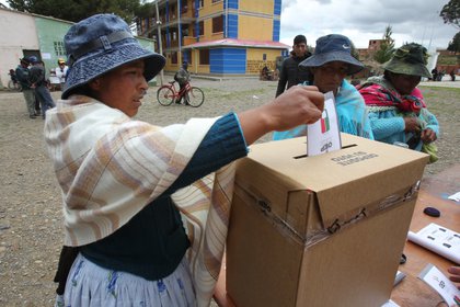 Bolivia se prepara para las elecciones (EFE /Martín Alipaz /Archivo) 