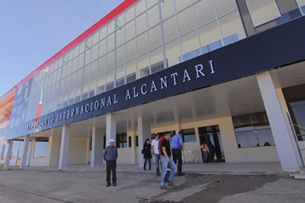 Aeropuerto-de-Alcantarí