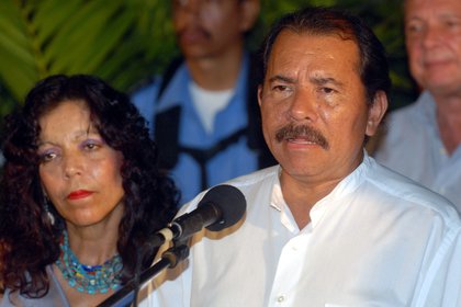 Daniel Ortega junto a Rosario Murillo (EFE/Mario López/Archivo)