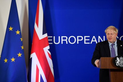 FOTO DE ARCHIVO: El primer ministro británico, Boris Johnson, durante una conferencia de prensa en la cumbre de líderes de la Unión Europea en Bruselas, el 17 de octubre de 2019. REUTERS/Toby Melville