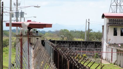 En el Sistema Penitenciario Nacional, conocido como La Modelo, los presos políticos sufren maltrato físico y psicológico. (Cortesía de La Prensa de Nicaragua).