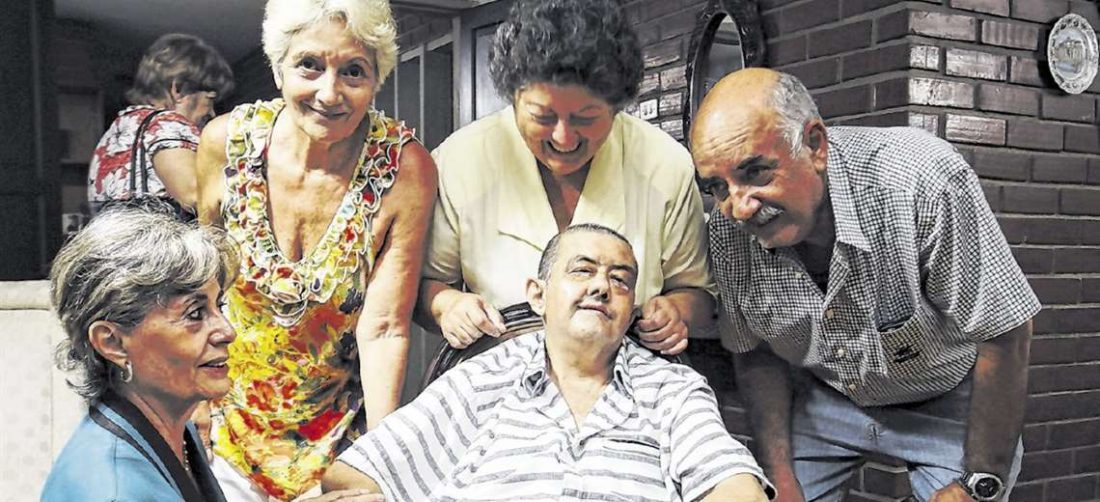 Mosito dejó casa, familia y amigos a la edad de 54 años