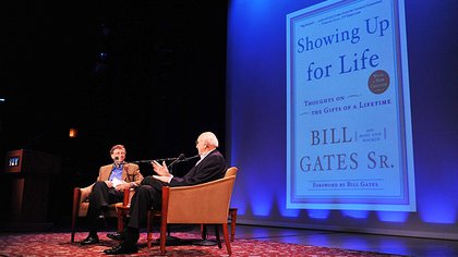 El 28 de octubre Bill Gates cumplió 65 años, apenase semanas después de que su padre muriera, a los 94, de Alzheimer. (EFE)