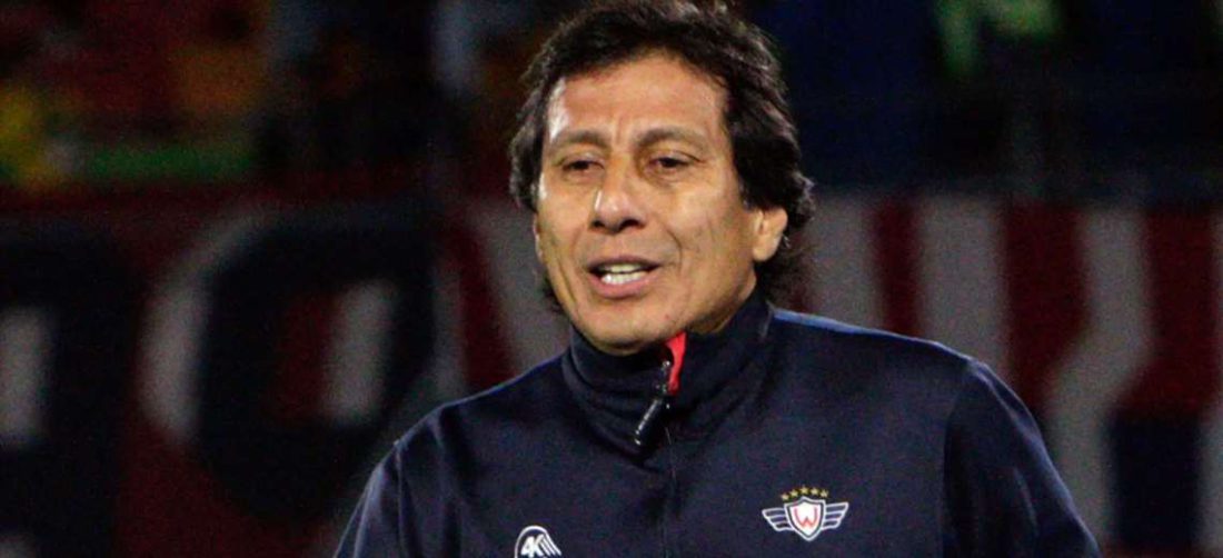 Álvaro Peña, entrenador y exmundialista boliviano. Foto: Internet
