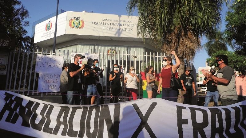 Van a la protesta en siete regiones y alistan la defensa de Arce en La Paz