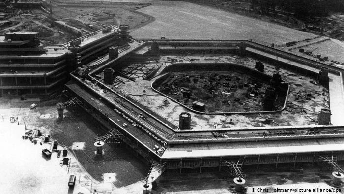 Deutschland Flughafen Tegel 1972 (Chris Hoffmann/picture alliance/dpa)