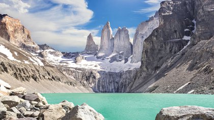 Montas de Torres del Paine mountains, uno de los destintos turísticos más espectaculares de la Patagonia chilena
