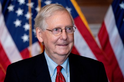 El jefe de la bancada republicana en el Senado, Mitch McConnell. Foto: Stefani Reynolds/via REUTERS