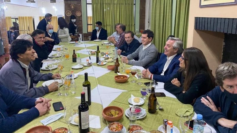 Cena con Evo: 8 personas se aislaron luego de funcionario argentino dio positivo a Covid