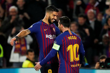 Luis Suárez es íntimo amigo de Lionel Messi (Reuters)