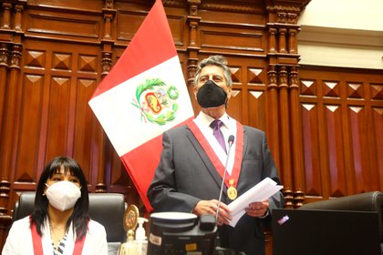 Francisco Sagasti es el nuevo presidente interino de Perú (Peruvian Congress/Handout via REUTERS)