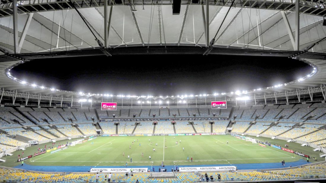 En la imagen un regitro del legendario estadio Maracana de en Río de Janeiro (Brasil). EFE