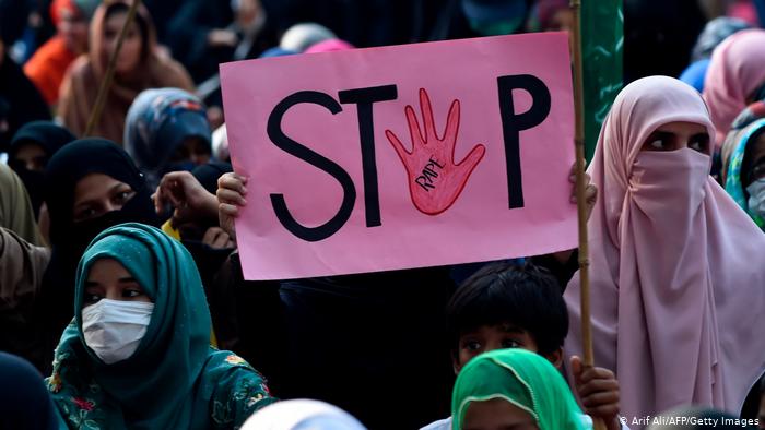 Pakistan I Protest gegen Gewalt an Frauen