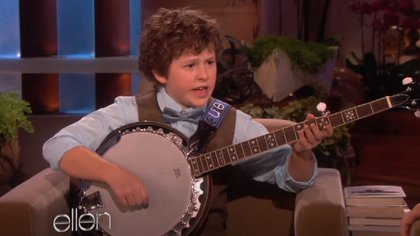 Nolan toca varios instrumentos desde que es muy chico (Foto: captura de "The Ellen DeGeneres Show")