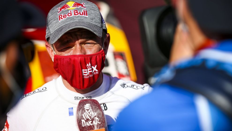 Sebastien Loeb estalla contra la "incompetencia" de los comisarios del Dakar