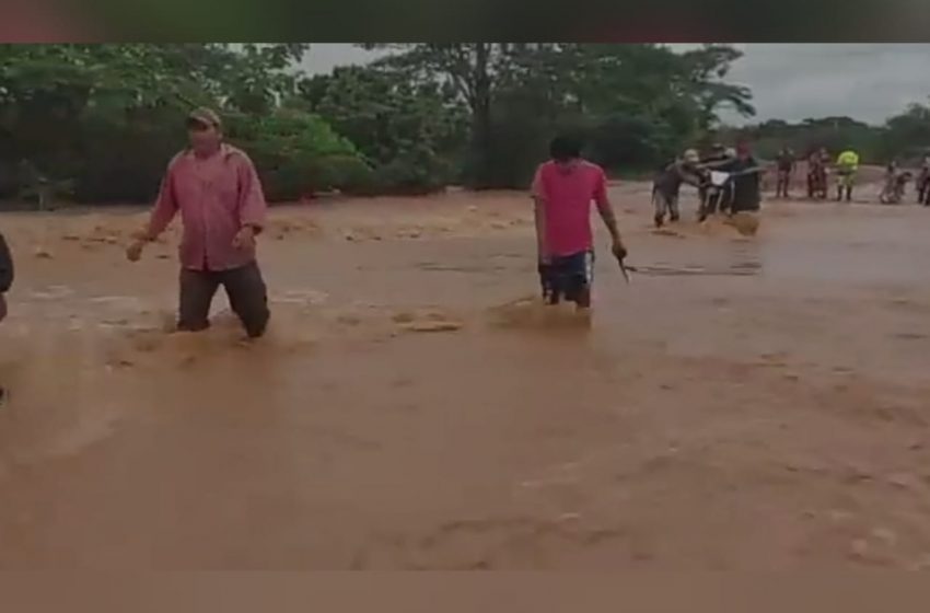 San Borja afectado por el desborde del rio Maniquí