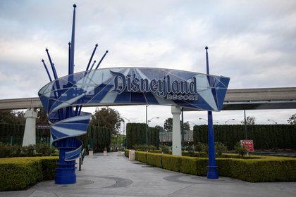 La entrada a Disneyland Resort en California (Reuters)