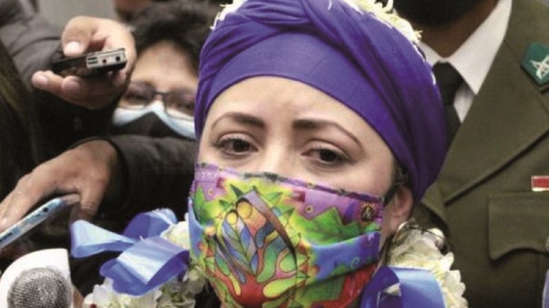 Gobierno dice a La Paz que no es «prudente»  una cuarentena rígida
