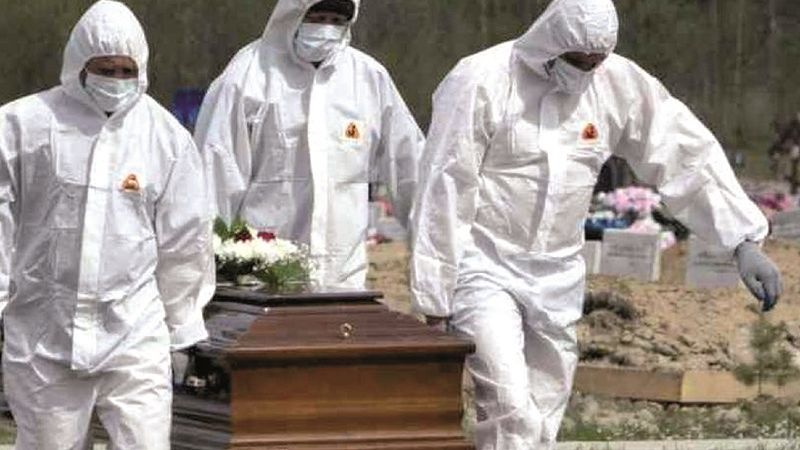 Familias ocultan muertes o hacen entierros ilegales ante rechazo