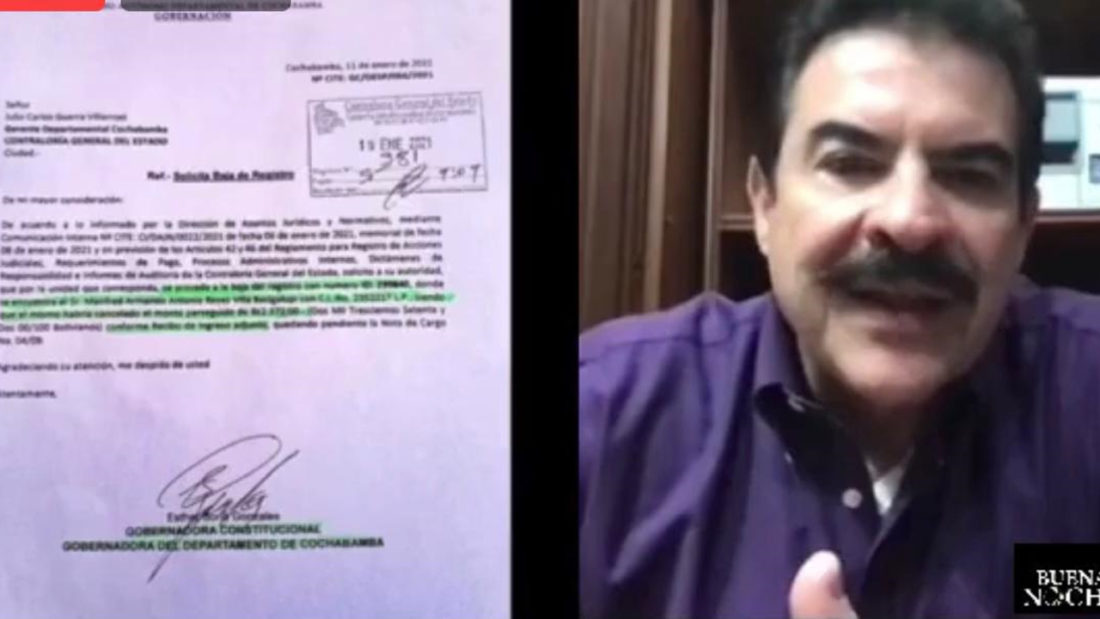 Manfred Reyes Villa muestra documentos en Buena Noche.