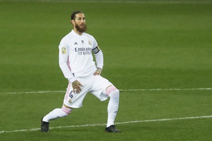 Sergio Ramos habría decidido no aceptar la oferta del Real Madrid (Reuters)