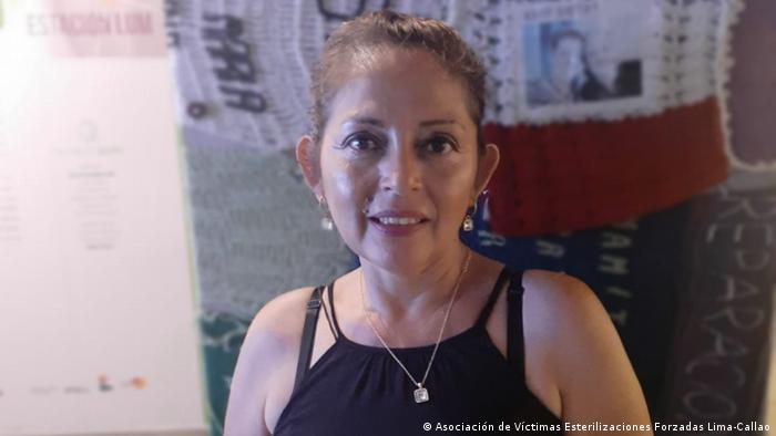 María Elena Carbajal fue esterilizada en 1996 tras dar a luz a su cuarto hijo. Su marido la abandonó y ella debió hacerse cargo de su familia. Hoy es presidenta de la Asociación de Víctimas de Esterilizaciones Forzadas de Lima Callao