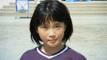 Natsumi Tsuji era una niña dulce, con excelentes notas en el colegio y una alto IQ. Pero algo cambió cuando comenzó a obsesionarse con las series y películas de terror