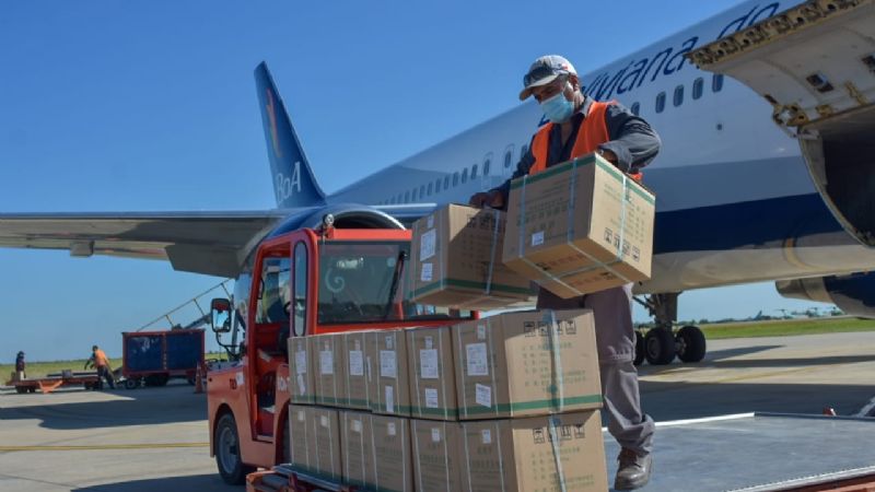 Una caravana acompañará en La Paz el traslado de 132.633 dosis de Sinopharm
