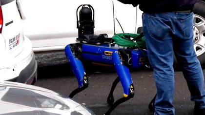 El perro robot Spot se convierte en policía y ya patrulla las calles de  Nueva York – eju.tv