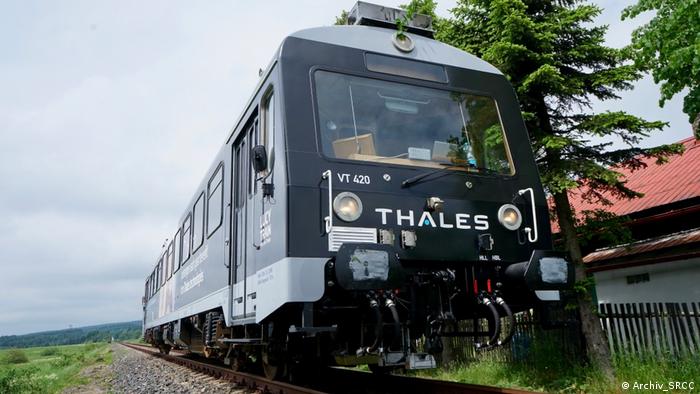 Este tren de la empresa francesa Thales se utilizó para probar la conducción automatizada de trenes con ayuda del 5G