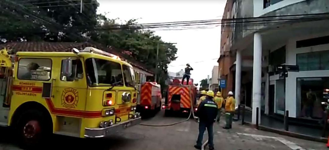 Los bomberos acudieron al llamado de auxilio
