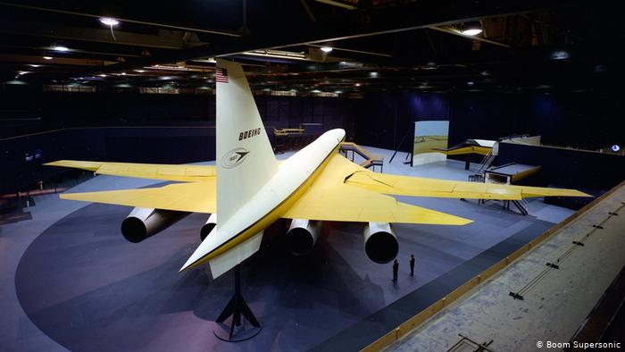 Modelo de avión supersónico de Boeing