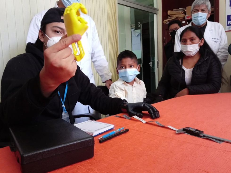 Isaías, el niño que recibirá la primera prótesis 3D en Tarija