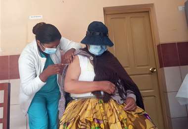 Vacunación contra el coronavirus en La Paz