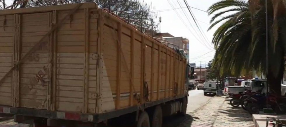 ANH intercepta camión con más de 200 garrafas de GLP en Tarija