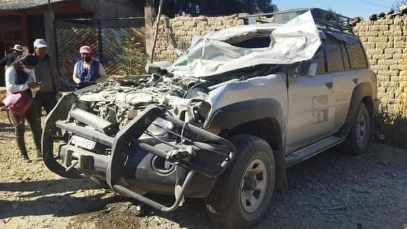 Cuatro asambleístas cochabambinos sufren un accidente de tránsito
