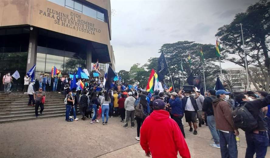 La marcha llegó al Palacio de Justicia (Foto: captura BTV)