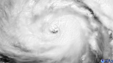 Ida amenaza con llegar a Luisiana como un huracán de categoría 4 "que altera la vida" y provoca la evacuación obligatoria