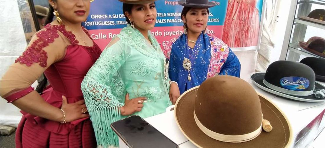 Cholitas azafatas de El Alto 
